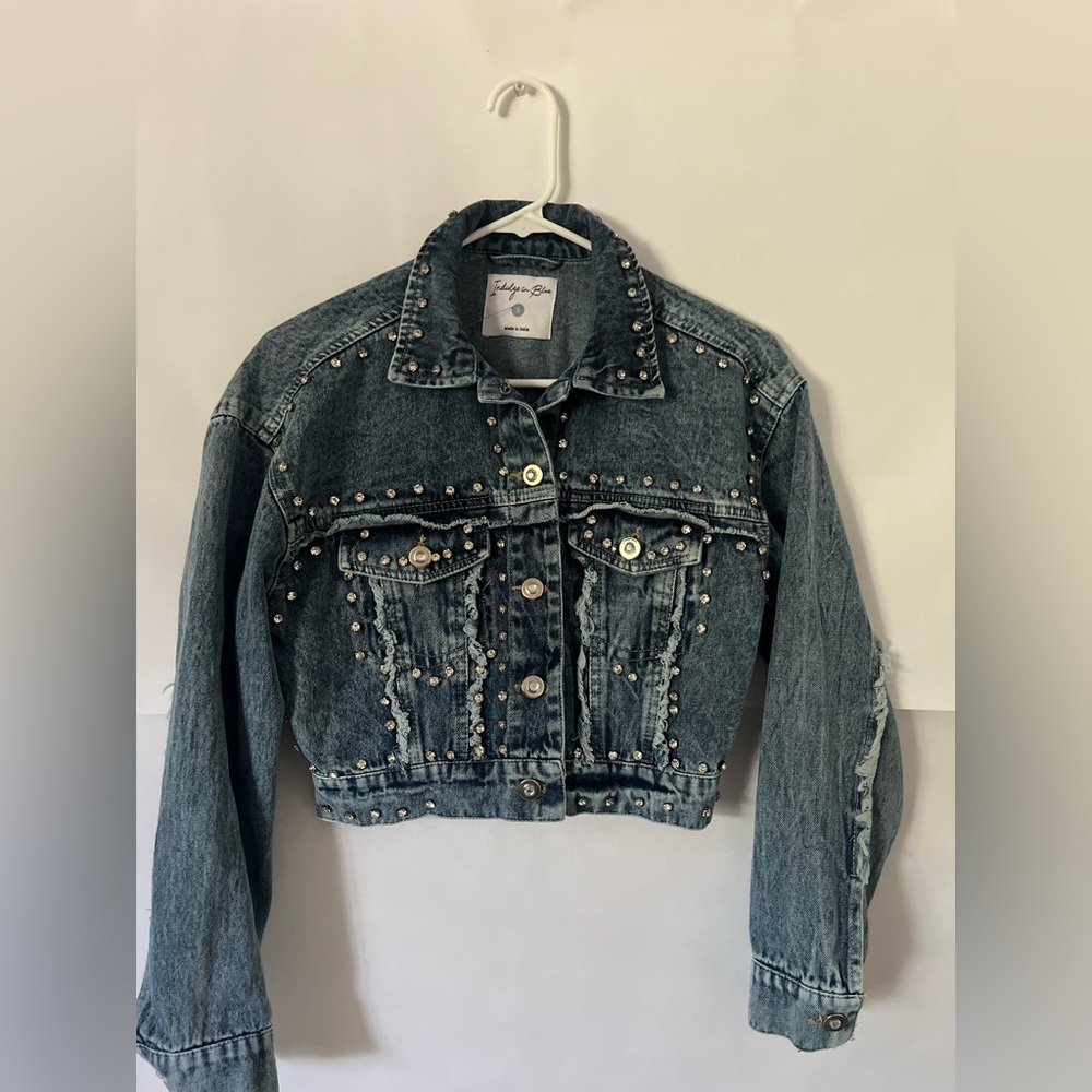 ✨ Indulge in Blue Studded Cropped Denim Jacket (Size S)